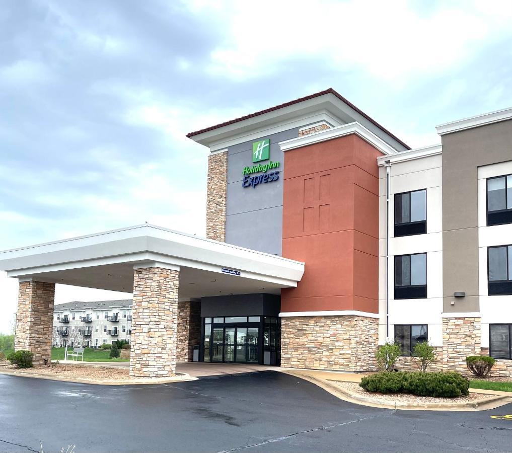 Med City Hotel&Suites Rochester Eksteriør bilde